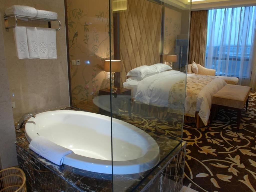 Sichuan Tennis International Hotel Main Building Chengdu Exterior photo